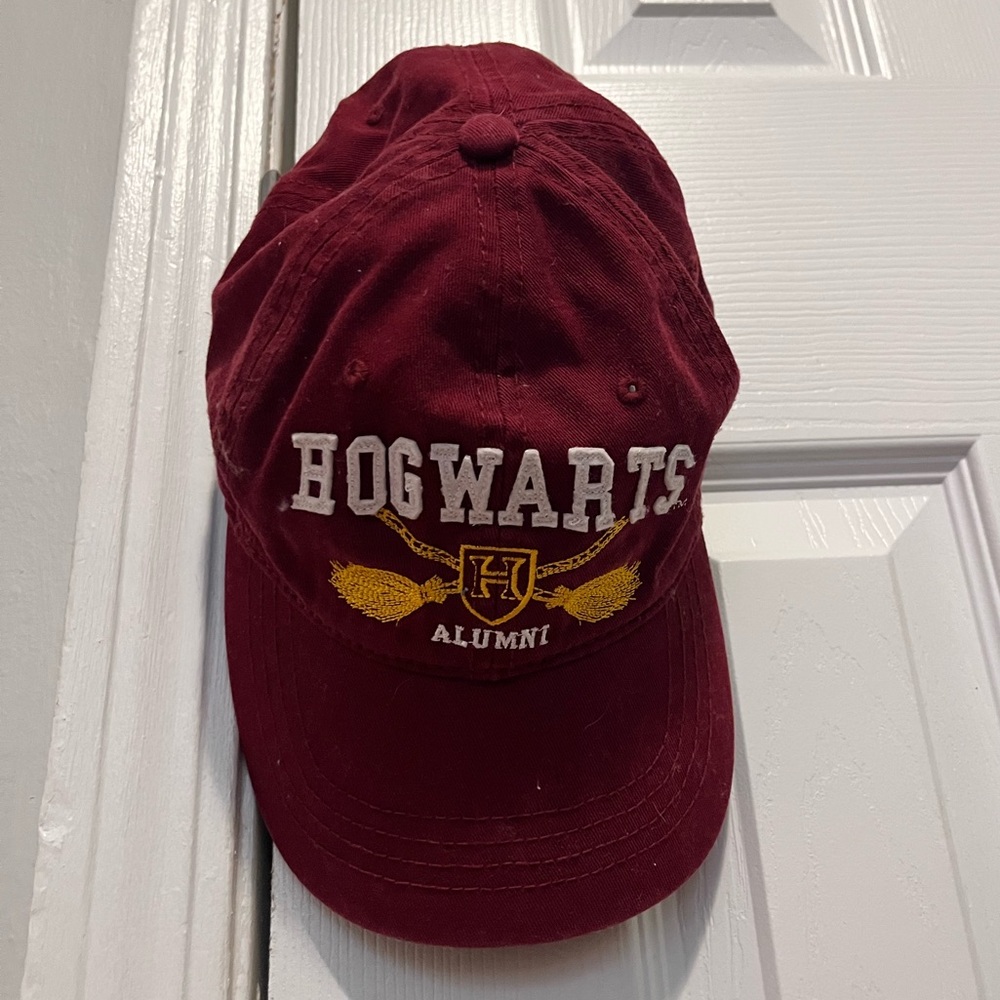 Hogwarts Alumni Maroon Cap